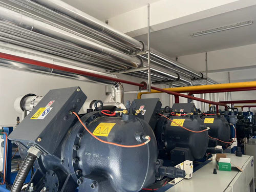Cold storage cases