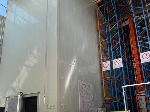Cold storage cases